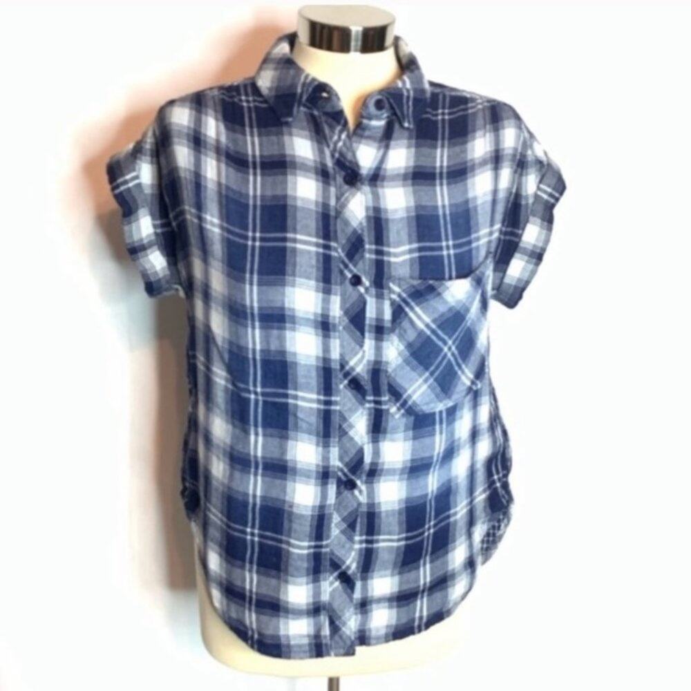 Anthropologie cloth & stone short sleeve plaid top